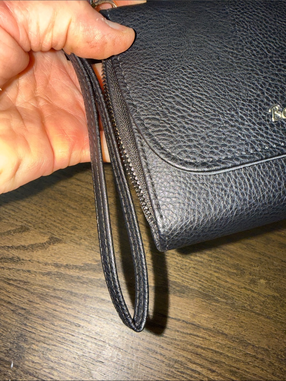 Beverly Hills Polo Club Black Pebbled Leather Crossbody Wallet with Gold Logo - Picture 6 of 8